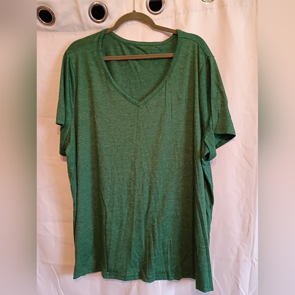 Shein Green V-Neck Woman's Shirt Sleeve Size 4xl Shirt.